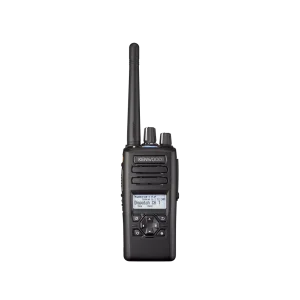 Radio KENWOOD NX-3220-K2, VHF 136-174 MHz, 260 Canales, NXDN-DMR-Análogo, GPS, bluetooth, IP67, 2 pines. Incluye batería, antena, cargador y clip.